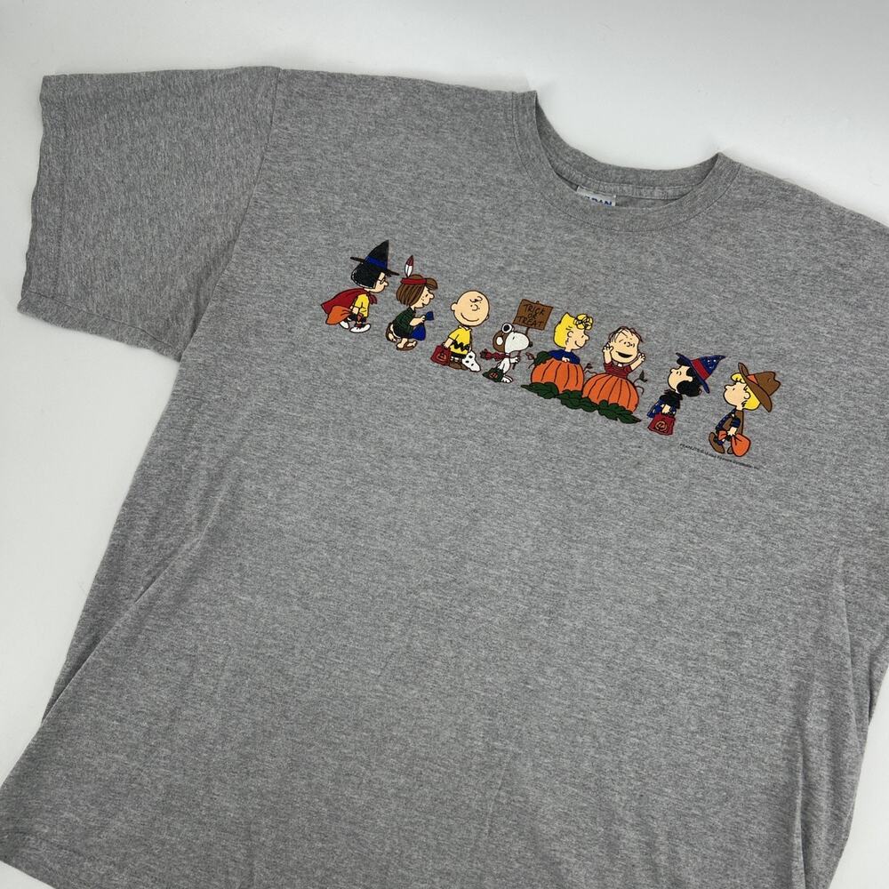 Vintage Peanuts Halloween Trick or Treat T-Shirt XL Gray Gildan Snoopy Pumpkin